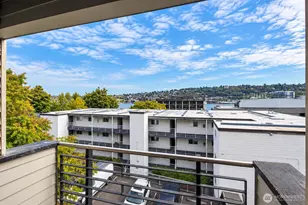 1710 Dexter Ave N, Seattle, WA 98109 - Photo 20