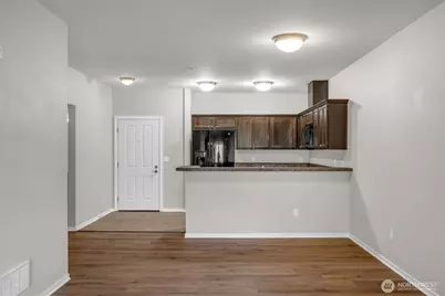 1731 10th Avenue NE #B105, Issaquah, WA 98029 - Photo 6