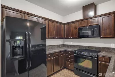 1731 10th Avenue NE #B105, Issaquah, WA 98029 - Photo 12