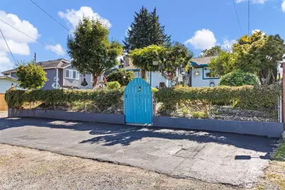 3809 S Trenton Street, Seattle, WA 98118 - Photo 2