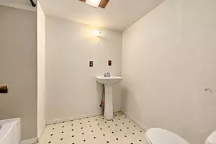 1423 S Yakima Ave, Tacoma, WA 98405 - Photo 18