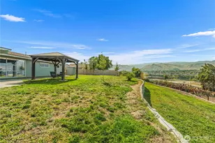 1226 N Ashland Ave, East Wenatchee, WA 98802 - Photo 28