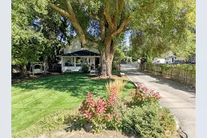 1217 Pershing Street, Wenatchee, WA 98801 - Photo 4