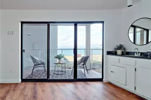 2104 Alki Ave SW, Seattle, WA 98116 - Photo 10