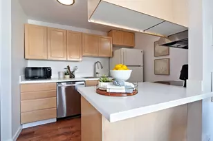 2104 Alki Ave SW, Seattle, WA 98116 - Photo 4