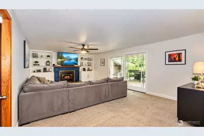 19501 1st Ave SE, Bothell, WA 98012 - Photo 8