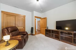 650 Agate Creek Dr, Kalama, WA 98625 - Photo 6