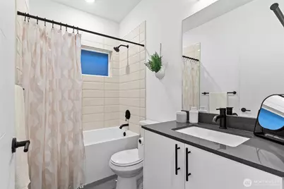 2612 E Yesler Way, Seattle, WA 98122 - Photo 14