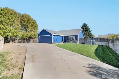 1421 S Cougar Drive, Moses Lake, WA 98827 - Photo 1