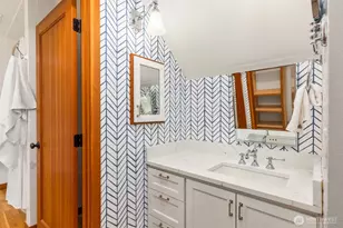 7349 Madrona Dr NE, Bainbridge Island, WA 98110 - Photo 22