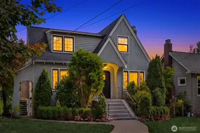 5208 36th Avenue NE, Seattle, WA 98105 - Photo 1