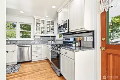 2815 NW 96th Street, Seattle, WA 98117 - Photo 12