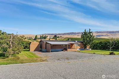 2931 5th Street NE, East Wenatchee, WA 98802 - Photo 4