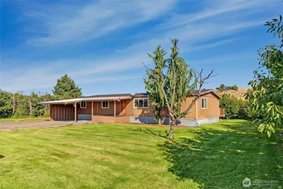 2931 5th Street NE, East Wenatchee, WA 98802 - Photo 2