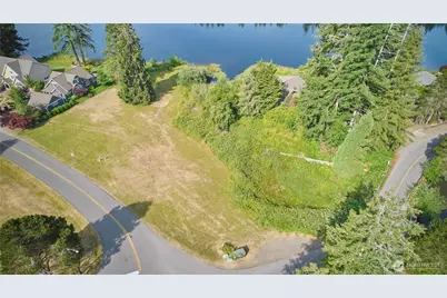 20 E Lakeshore Drive, Allyn, WA 98524 - Photo 2