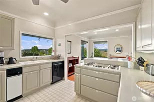 10115 66th Ave S, Seattle, WA 98178 - Photo 12