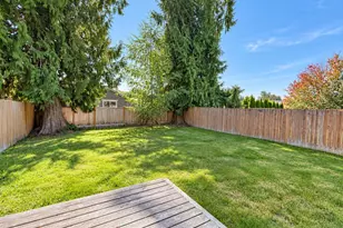 6110 209th St NE, Arlington, WA 98223 - Photo 2