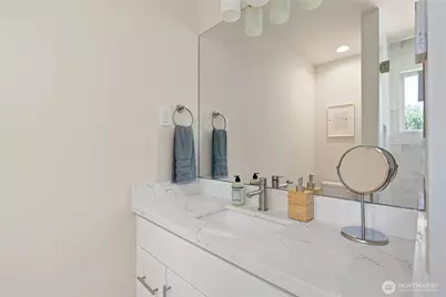 8043 19th Avenue NE, Seattle, WA 98115 - Photo 16