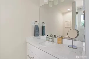 8043 19th Ave NE, Seattle, WA 98115 - Photo 16