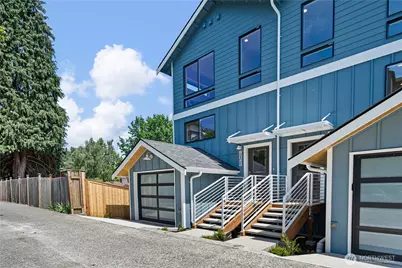8043 19th Avenue NE, Seattle, WA 98115 - Photo 1