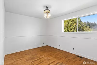 7819 225th Place SW, Edmonds, WA 98026 - Photo 16