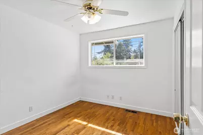 7819 225th Place SW, Edmonds, WA 98026 - Photo 14