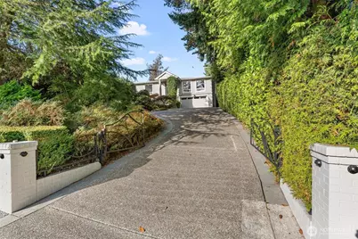 11912 Marine View Drive, Edmonds, WA 98026 - Photo 4
