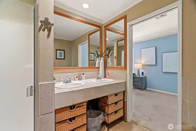 11912 Marine View Drive, Edmonds, WA 98026 - Photo 30
