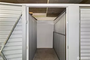 820 Blanchard St, Seattle, WA 98121 - Photo 24