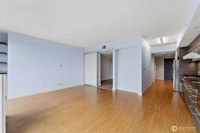 820 Blanchard Street #904, Seattle, WA 98121 - Photo 20