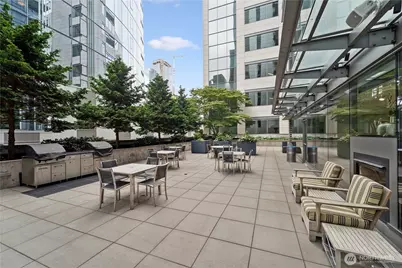 820 Blanchard Street #904, Seattle, WA 98121 - Photo 30