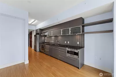 820 Blanchard Street #904, Seattle, WA 98121 - Photo 14