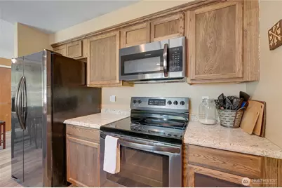 6910 E Cascade Drive, Port Orchard, WA 98366 - Photo 12