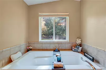6910 E Cascade Drive, Port Orchard, WA 98366 - Photo 36