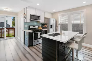 6271 Ellis Ave S, Seattle, WA 98108 - Photo 8