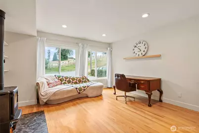 9682 Beacon Avenue S, Seattle, WA 98118 - Photo 6