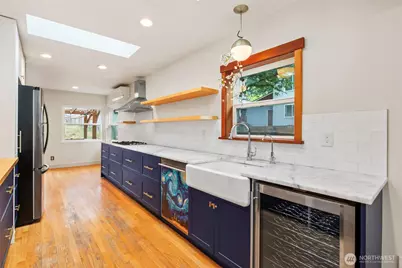 9682 Beacon Avenue S, Seattle, WA 98118 - Photo 10