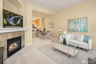 1387 Huckleberry Circle, Issaquah, WA 98029 - Photo 2