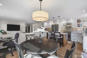 2400 E Howell St, Seattle, WA 98122 - Photo 16