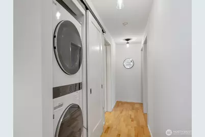 500 Aloha Street #211, Seattle, WA 98109 - Photo 32