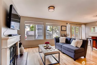500 Aloha Street #211, Seattle, WA 98109 - Photo 4
