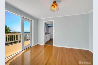4044 39th Avenue SW, Seattle, WA 98116 - Photo 6