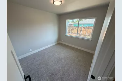 857 S 72nd Street, Tacoma, WA 98408 - Photo 8