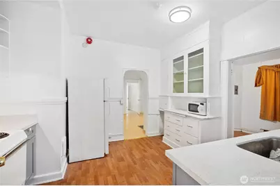 206 12th Avenue E, Seattle, WA 98102 - Photo 12