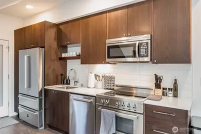 1112 13th Avenue #E, Seattle, WA 98122 - Photo 10