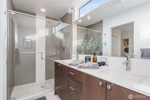 1112 13th Ave, Seattle, WA 98122 - Photo 24