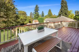 1222 NE 100th St, Seattle, WA 98125 - Photo 16