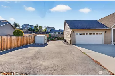 1364 Tractor Loop, East Wenatchee, WA 98802 - Photo 2