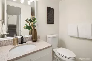 15003 NE 10th Pl, Bellevue, WA 98007 - Photo 18