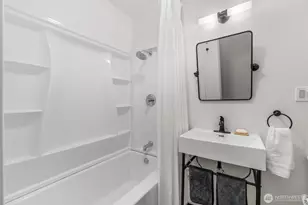 11037 Sand Point Way NE, Seattle, WA 98125 - Photo 20